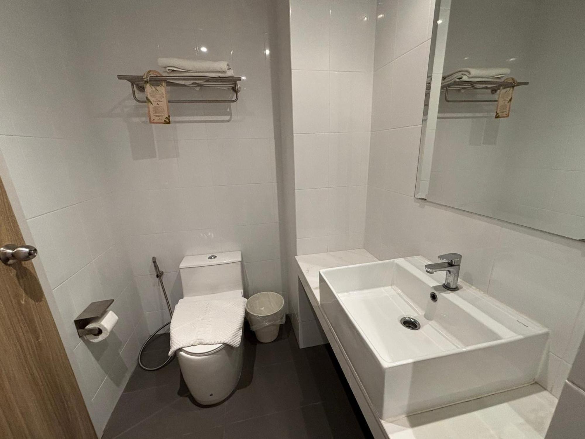 De Botan Bangna Otel Bangkok Dış mekan fotoğraf